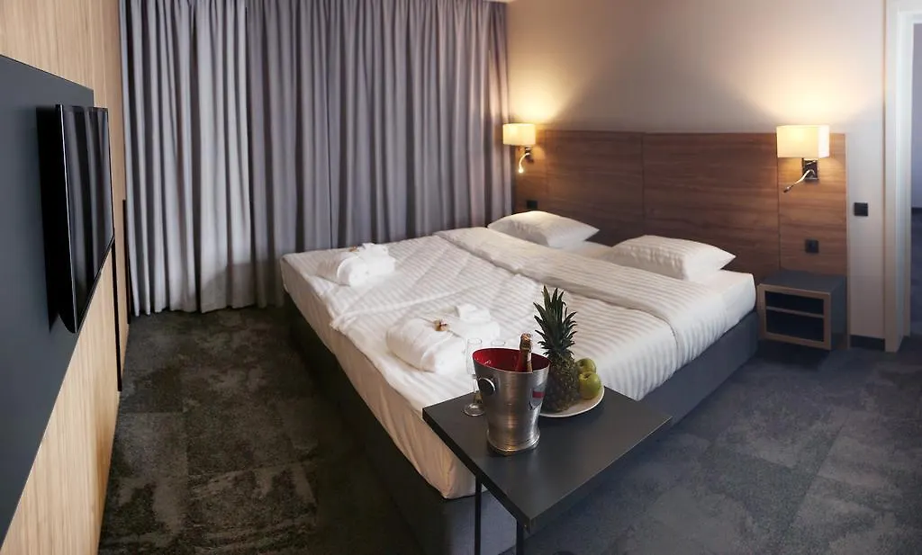 Favor Park Hotel Kyiv 4*,  Ukraine